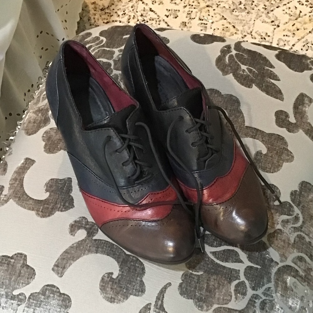 Tamaris leather shoes